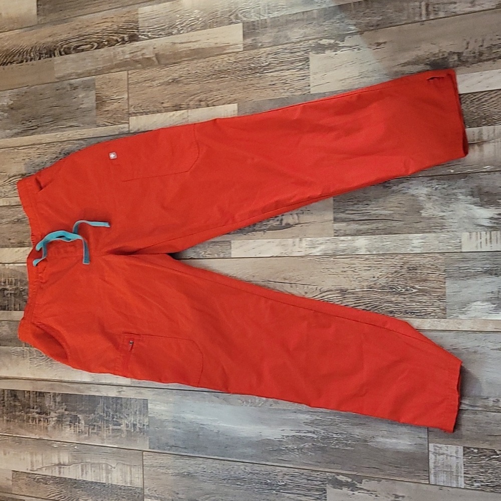 Figs scrubs pants